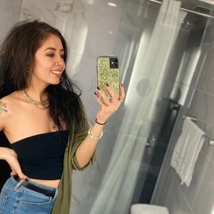 Meet your Posher, Jennifer